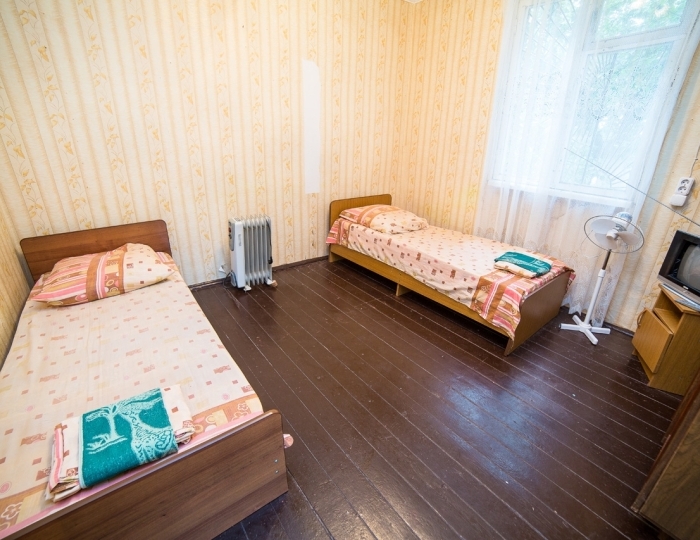 Домик 2-местный 1- комнатный с вентилятором - База отдыха «Мия» Гудаута