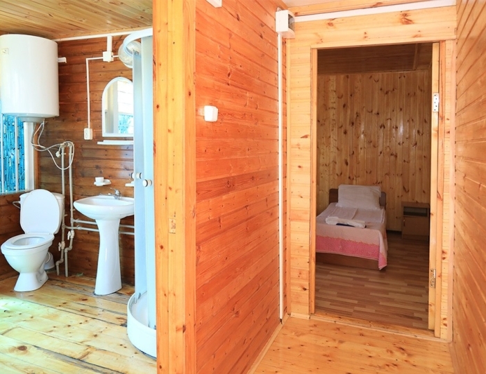 Домик 2-местный 1- комнатный с вентилятором - База отдыха «Мия» Гудаута